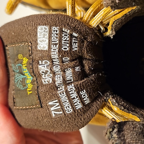 Women's Timberland Mid-Boot. - Picture 4 of 9